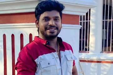 ரயிலில் பாத்ரூம் அருகில் அமர்ந்து வந்தேன், ஆனால் இப்போ..: விஜய் டிவி நாஞ்சில் விஜயன்