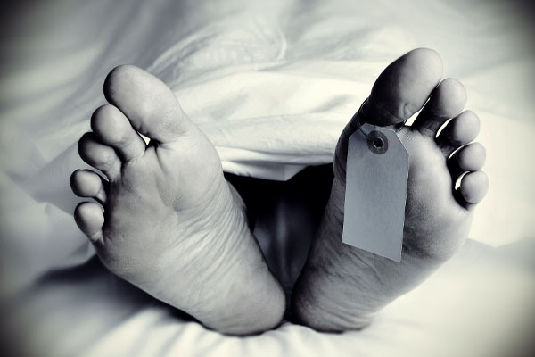 காயங்களுடன் வீடு ஒன்றினுள் மீட்கப்பட்ட சடலம் | Dead Body Recovered With Bloody Wounds