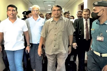 பசில் ராஜபக்சவை வரவேற்க சென்றவர்களுக்கு சிற்றுண்டி-கட்டணத்தை செலுத்திய அரசாங்கம்