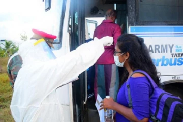 வெளிநாடுகளில் இருந்து வருவோருக்கு மீண்டும் அமுலுக்கு வந்துள்ள நடைமுறை