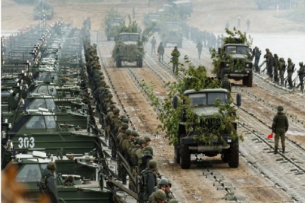 Rasputidza menantang pasukan Rusia untuk menyerang Ukraina Rasputidza menantang pasukan Rusia untuk menyerang Ukraina