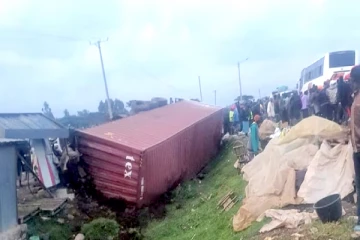 கென்யாவில் பயங்கரமான லொறி விபத்தில் 48 பேர் பலி; பலர் காயம்