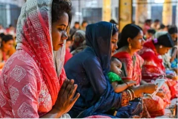 හදිසියේම මතභේදයට තුඩු දුන් නීතියක් ක්‍රියාත්මක කෙරේ..