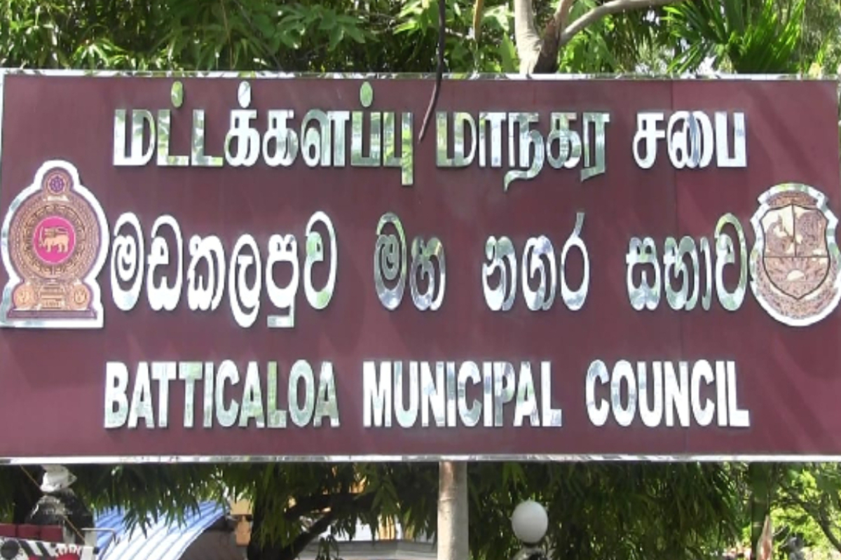 எந்த அச்சுறுத்தலுக்கும் நான் அடிபணியப் போவதில்லை - ஈ.பி.டி.பி மாவட்ட ஒருங்கிணைப்பாளர் | Threats Mistakes Of Batticaloa Municipal Council