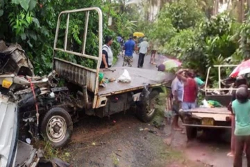 தொடருந்துடன் லொறியொன்று மோதியதில் ஒருவர் பலி