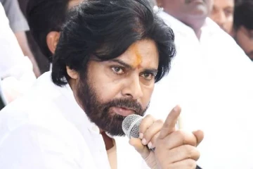 பாகிஸ்​தான் நாட்​டுக்​கு ஆதர​வாக பேசுபவர்கள் அங்கேயே சென்றுவிடுங்கள்: பவன் கல்யாண் பேச்சு