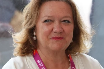 இலங்கையை போல வறுமைக்கு தள்ளப்படவுள்ள  பிரபல நாடு ; எச்சரிக்கும்  பெண்மணி