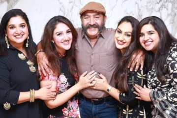 எப்படி டக்குனு அதுக்கு ஒத்துக்கிட்டீங்க! விஜயகுமார் மகள் ஸ்ரீதேவி ஓப்பன் டாக்