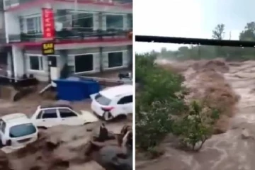 கடும் வெள்ளத்தில் அடித்து செல்லப்படும் கார்கள்! நெஞ்சை பதறவைக்கும் வீடியோ