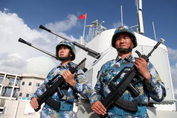 சீனாவின் கடற்படைத் தளமாகும் ஆபத்தில் அம்பாந்தோட்டை துறைமுகம்! (Video)