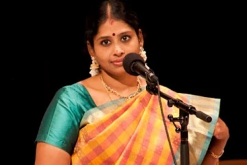 பின்னணி பாடகி நித்யஸ்ரீ மகாதேவனை நினைவு இருக்கா.. இப்போது எப்படி இருக்கிறார் பாருங்க