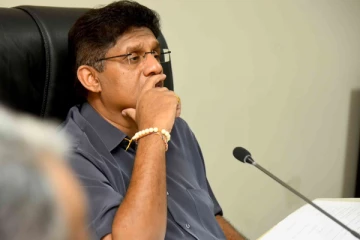 சஜித் அணி பெண் எம்.பிக்கு எதிராக முறைப்பாடு