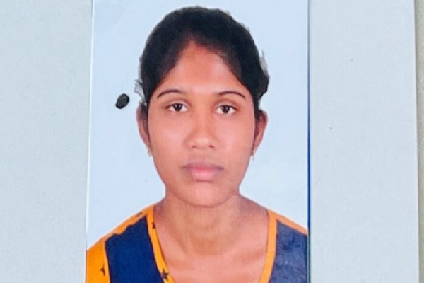 மனைவியை மீட்டுத் தாருங்கள் - கிளிநொச்சியிலிருந்து யாழ்ப்பாணம் வந்த கணவர் | Restore The Wife Husbands Complaint