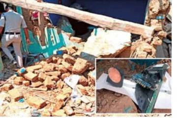 හිටපු පෙම්වතා විවාහා මංගල්‍යයට දුන් Home Theatre එක පුපුරා මනාළයා සහ සොහොයුරා ජීවිතක්ෂයට..!