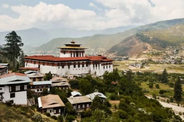 இந்த நாட்டில் எல்லாமே இலவசம்தான் - ஆனால் கல்யாணத்தில் ஒரே ஒரு கண்டிஷன்!