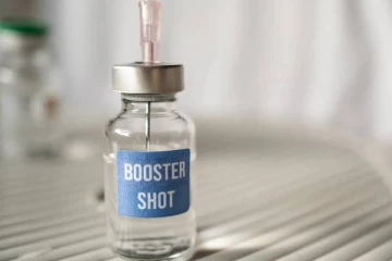 நாட்டில் மூன்றாவது தடுப்பூசி செலுத்தியவர்கள் எண்ணிக்கை 6 இலட்சத்தைக் கடந்தது