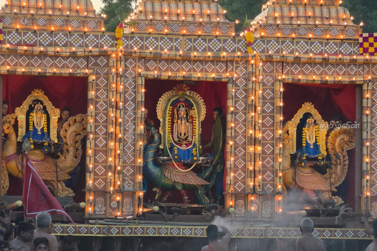 நல்லூர் கந்தசுவாமி ஆலயத்தில் பூச்செப்பரக் கார்த்திகை திருவிழா | Karthigai Festival At Nallur Kandaswamy Temple நல்லூர் கந்தசுவாமி ஆலயத்தில் பூச்செப்பரக் கார்த்திகை திருவிழா | Karthigai Festival At Nallur Kandaswamy Temple