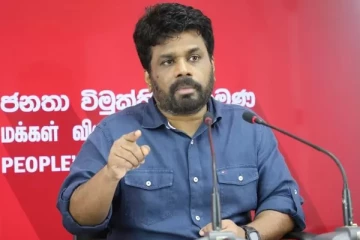 வீரவங்ச தலைமையிலான அணி அரசின் இறைச்சி எலும்புக்காக புலம்பும் கூட்டம்:அனுரகுமார