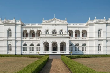 සැප්තැම්බරයේ සිට සෑම සඳුදාම කෞතුකාගාර වැසේ