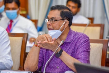பஷில் ஒரு அலாவுதீனின் அற்புத விளக்கு போன்றவர்! எதிர்க்கட்சி கிண்டல்