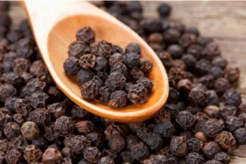 பக்கவிளைவுகள் ஏற்படுத்தும் மிளகு! யாரெல்லாம் சாப்பிடக்கூடாது தெரியுமா?