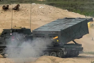 ரஷ்யாவின் எச்சரிக்கையை மீறி உக்ரைனுக்கு அதி நவீன ஆயுதங்களை வழங்கும் பிரித்தானியா