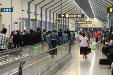 3 மாதத்தில் 850,000 விமானப் பயணிகள்