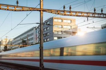 சுவிஸ் மாகாணம் ஒன்றில் ரயிலில் வெடிகுண்டு இருப்பதாக வெளியான தகவல்... கடுமையாக பாதிக்கப்பட்ட ரயில் சேவை