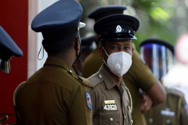 கொடிகாமத்தில் தூக்கில் தொங்கிய நிலையில் நபர் ஒருவரின் சடலம் மீட்பு! | Person Body Was Recovered Hanging In Kodikamam