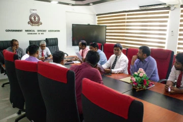 திருக்கோவில் மாணவனின் உயிரிழப்பு: அம்பாறையில் வைத்தியர்கள் பணிப்பகிஸ்கரிப்பு