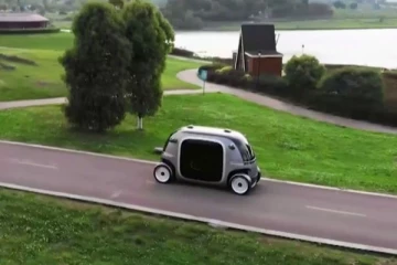 சீனாவில் ஓட்டுநர் இல்லாத கார் அறிமுகம்!