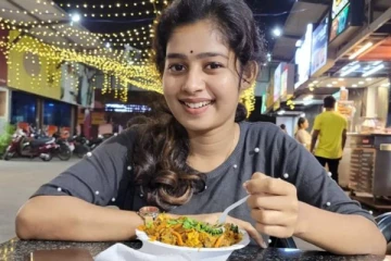 அழகே வெட்கப்படும் பேரழகியை துளியும் மேக்கப் இல்லாமல் பார்த்துருக்கீங்களா? இதுவரை காணாத அரிய புகைப்படம்!