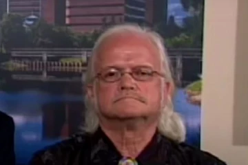 லொட்டரியில் பல மில்லியன் டொலர் பரிசாக வென்றவர் சடலமாக மீட்பு