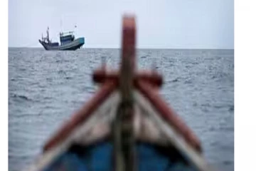 இலங்கை கடற்பரப்பில் கைது செய்யப்பட்ட இந்திய மீனவர்கள்!