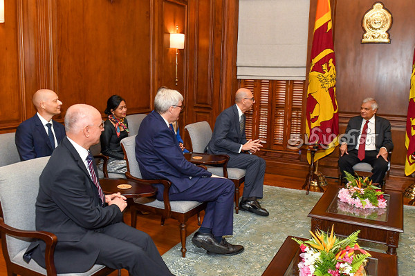 ரணிலிடம் நற்சான்றிதழ் கையளித்த புதிய இராஜதந்திரிகள்(Photos) | The New Diplomats Presented Credentials To Ranil