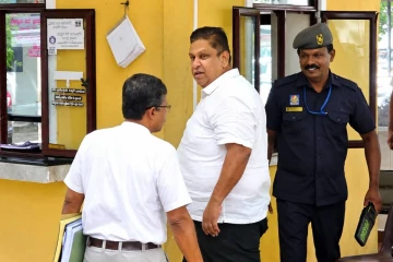 පාර්ලිමේන්තු මන්ත්‍රී චාමර සම්පත් දසනායක අල්ලස් හෝ දූෂණ චෝදනා විමර්ශන කොමිසම මගින් අත්අඩංගුවට