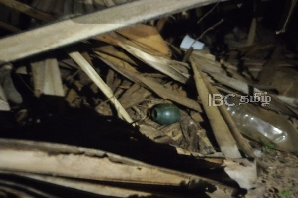 யாழில் கைக்குண்டு மீட்பு - காவல்துறை விசாரணை | Hand Grenade Recovered In Jaffna