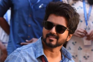 தளபதி விஜய்யின் அன்ஸீன் செல்பி புகைப்படம்! எப்போது எடுக்கப்பட்டது தெரியுமா?
