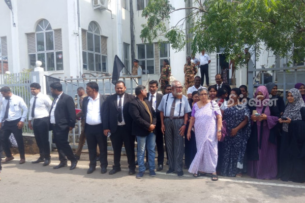 அக்குரேகொட இரட்டைக்கொலை: பாரபட்சம் பாராது நீதி வேண்டும்! சட்டத்தரணிகள் கோரிக்கை | Lawyers Protest Over Akuregoda Double Murder
