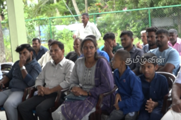 போரதீவுப்பற்று பிரதேச சபைத் தவிசாளரின் நடவடிக்கைகள் : அதிருப்தியில் ஆளும் தரப்பு எம்.பி | Borathivu Pattu Pradeshiya Sabha Chairman Speech போரதீவுப்பற்று பிரதேச சபைத் தவிசாளரின் நடவடிக்கைகள் : அதிருப்தியில் ஆளும் தரப்பு எம்.பி | Borathivu Pattu Pradeshiya Sabha Chairman Speech