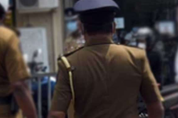 வைத்தியசாலை பாதுகாப்பு உத்தியோகத்தர் மற்றும் தாதி மீது தாக்குதல்! | Attack On Hospital Security Officer And Nurse