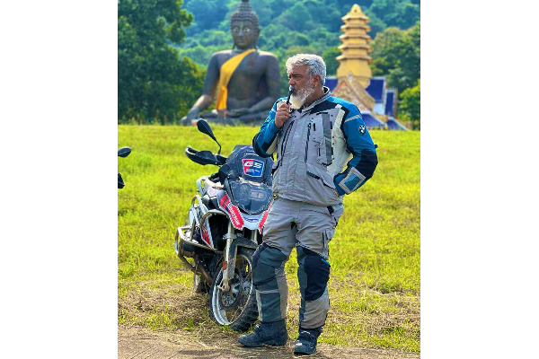 அஜித் ரசிகர்களுக்கு சோக செய்தி.. 18 மாதங்களுக்கு எந்த படம் கிடையாதாம் | Ajith Will Not Act For 18 Months