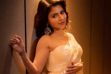 SIIMA விருது விழா!! மயக்க வைக்கும் லுக்கில் நடிகை ஐஸ்வர்யா மேனன்..