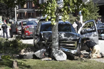 சாரதியின் அனுபவமின்மை காரணமாக நிகழ்ந்த விபத்து: கனடாவில் ஒரு துயர சம்பவம்