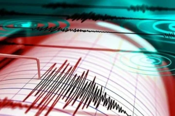 இந்திய - பாகிஸ்தான் எல்லையில் சக்திவாய்ந்த நிலநடுக்கம்: மக்கள் வீதியில் தஞ்சம்