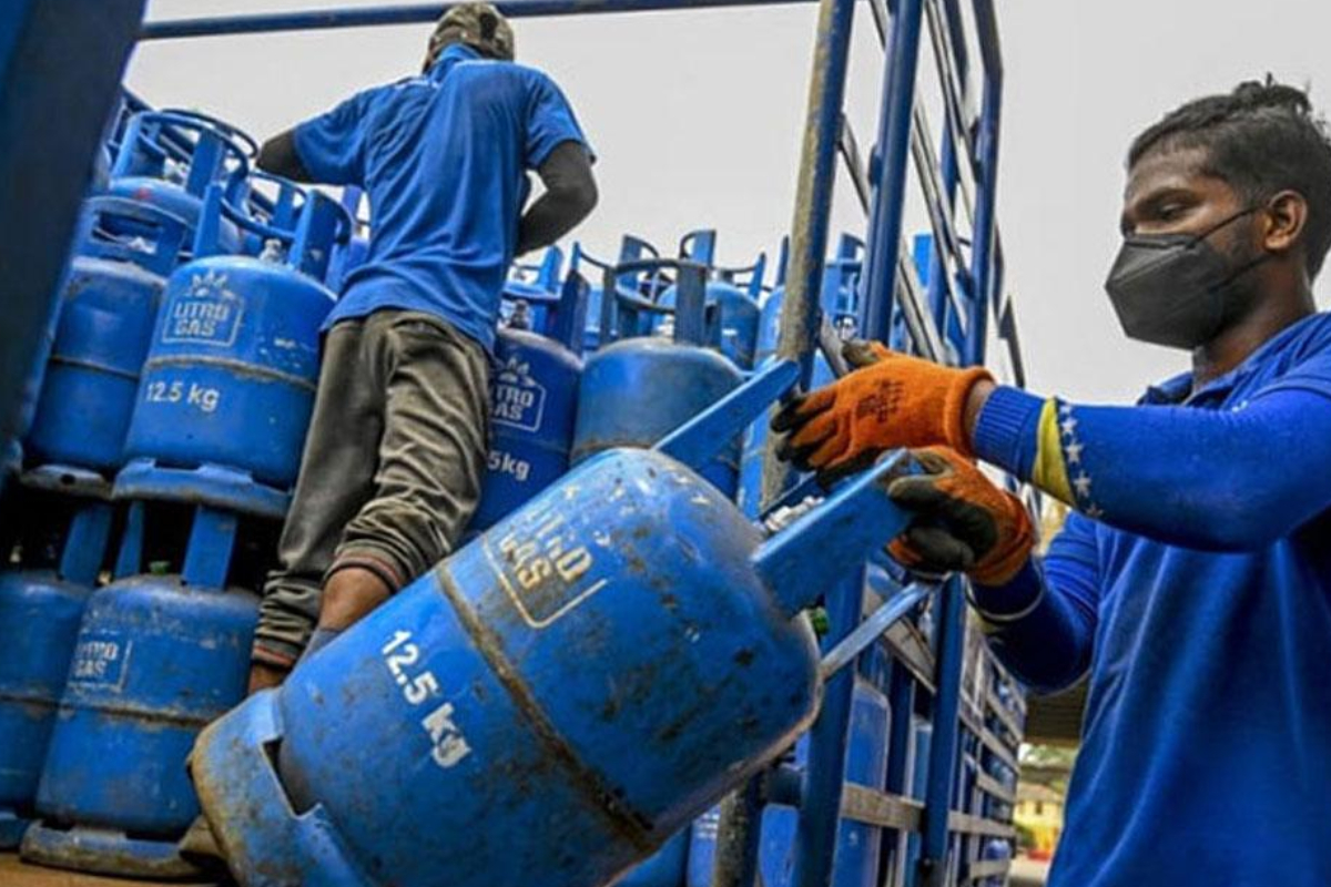 எரிவாயு விநியோகம் வழமைக்கு! மூன்று நாட்களுக்கு ஒருமுறை வரவுள்ள கப்பல்கள் | Sri Lanka To Receive Regular Shipments Of Gas