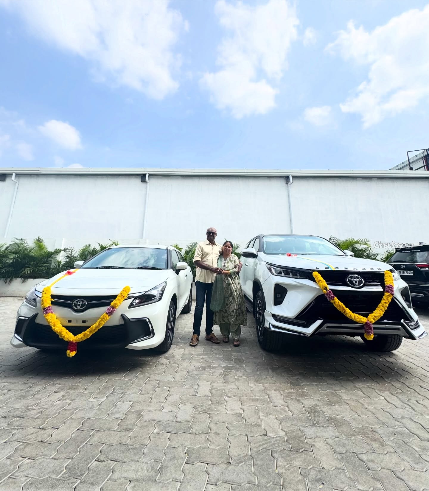 ஒரே நாளில் இரண்டு கார் வாங்கிய எம்.எஸ்.பாஸ்கர்! வீடு கூட இல்லாமல் வறுமையில் இருந்தது பற்றி எமோஷ்னல் 2 Gallery