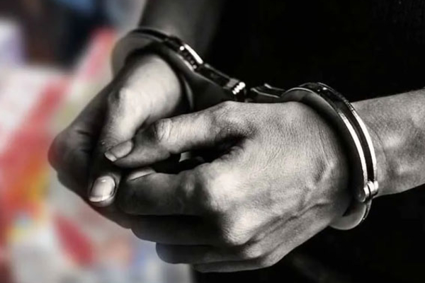 இலங்கைக்கு கடத்துவதற்காக கொண்டு வரப்பட்ட கோடி ரூபா பெறுமதியான போதைப்பொருள் மீட்பு! | Ice Drugs Sl Smuggling Recovered Worth 20 Crores