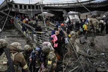 உணவின்றி தவிக்கும் உக்ரேனியர்கள்.. மனிதாபிமான வழித்தடங்களில் அட்டூழியம் செய்யும் ரஷ்யா