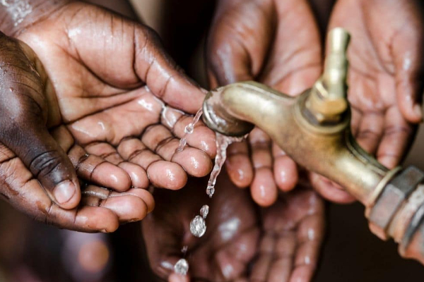 முன்னறிவித்தலின்றி நீர் தடை; மக்கள் அவதி! | Water Outage Without Prior Notice People Suffer